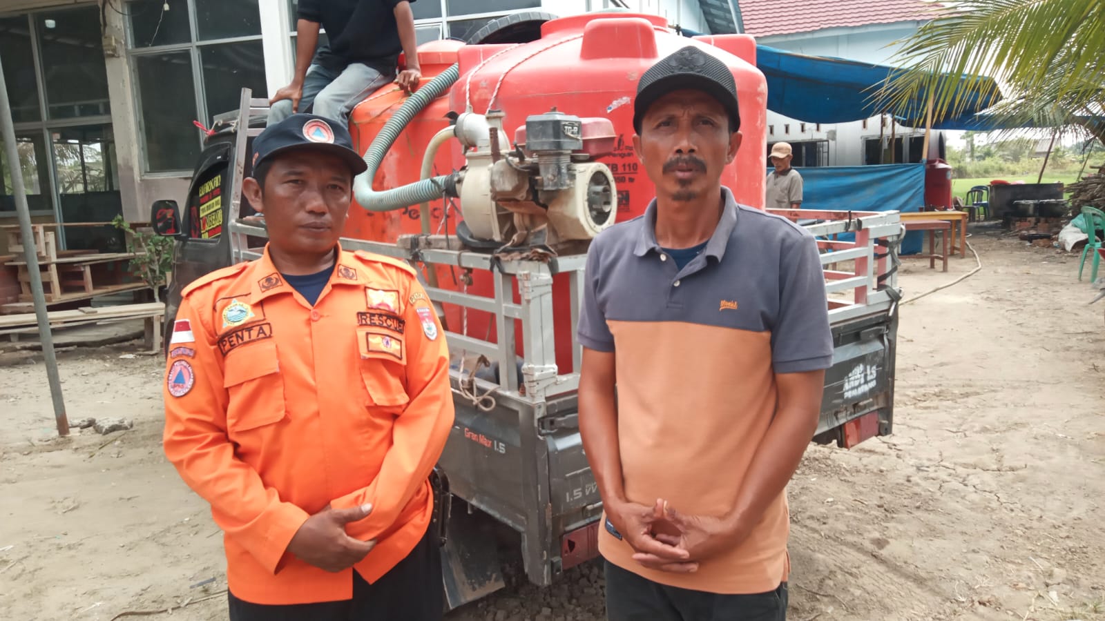 BPBD Mesuji Distribusikan Ribuan Kubik Air Bersih untuk Warga Desa Muara Mas