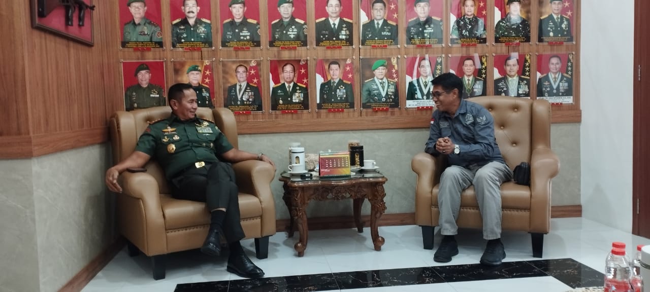 Bangun Sinergi Media dan Pertahanan, PJS Sambangi Pussenif TNI-AD