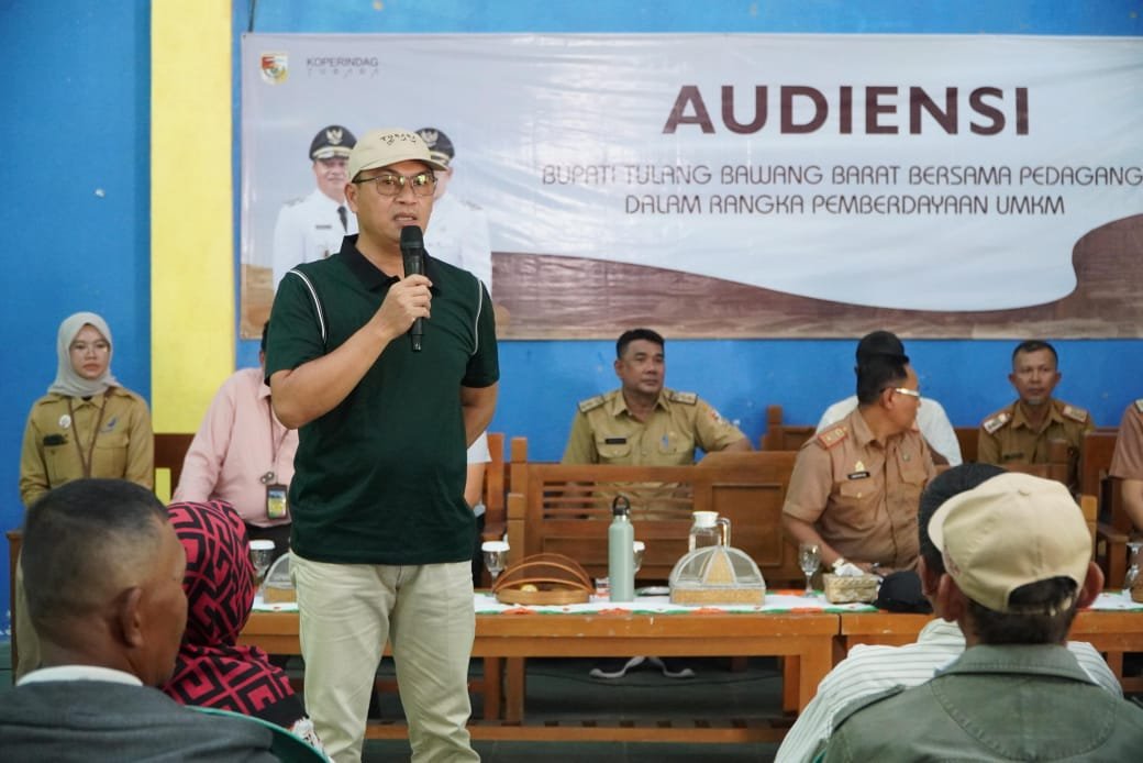 Tanggapi Keluhan Pedagang, Bupati Novriwan Siapkan Program Pembenahan Pasar