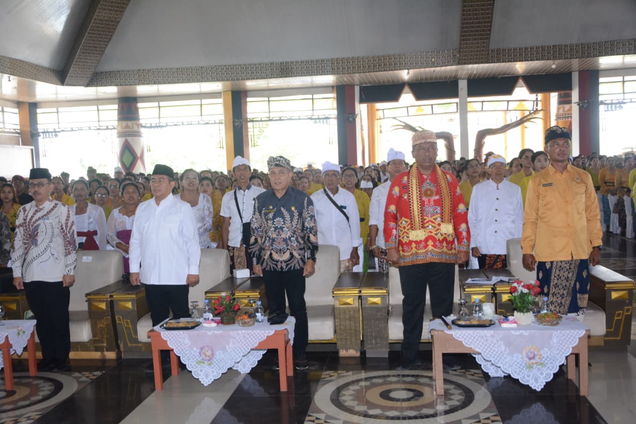 Plt Bupati Lampung Tengah Hadiri Dharma Santi Caka 1948 dan HUT ke-38 WHDI