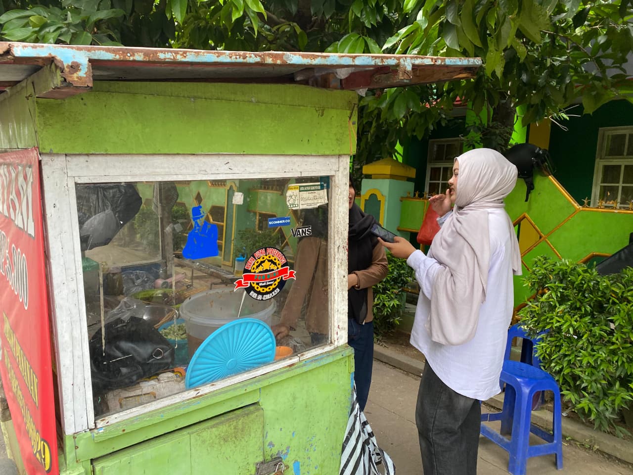 Sate Ayam Laris di Pojok UIN Lampung, Kisah Via Bangun Usaha dari Nol