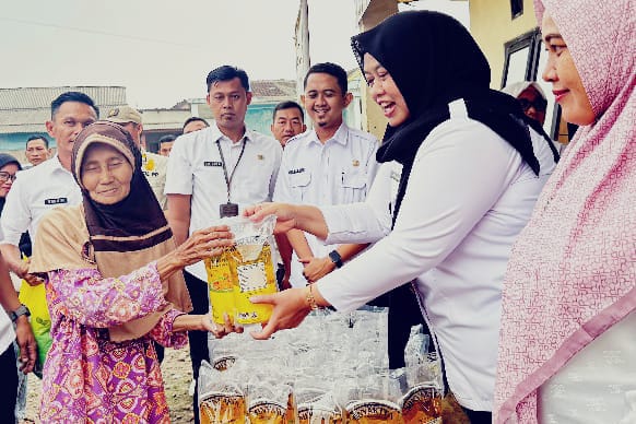 Wabup Pringsewu Pastikan Bahan Pokok Terjangkau Lewat Gerakan Serentak Penetrasi Pasar 