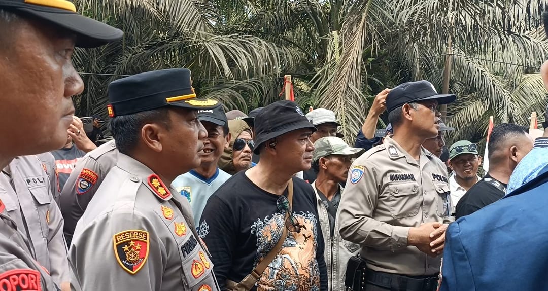 Sengketa Lahan Berlarut, Warga Sembilan Desa Mesuji Gelar Aksi Damai di PT PAL 