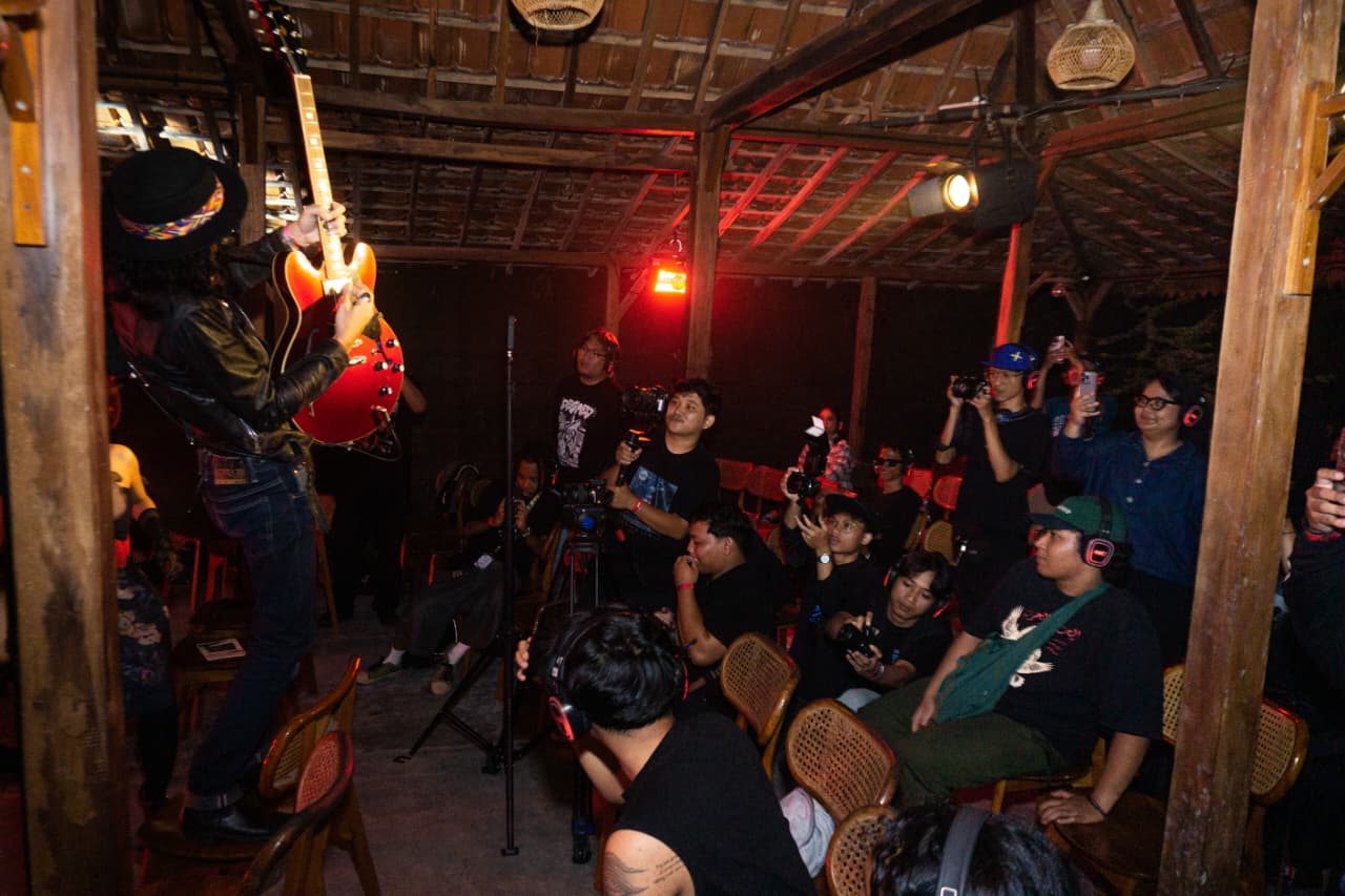 Tampil di Simak Sahur, Ruzan & Vita Hadirkan Konsep Silent Gigs 
