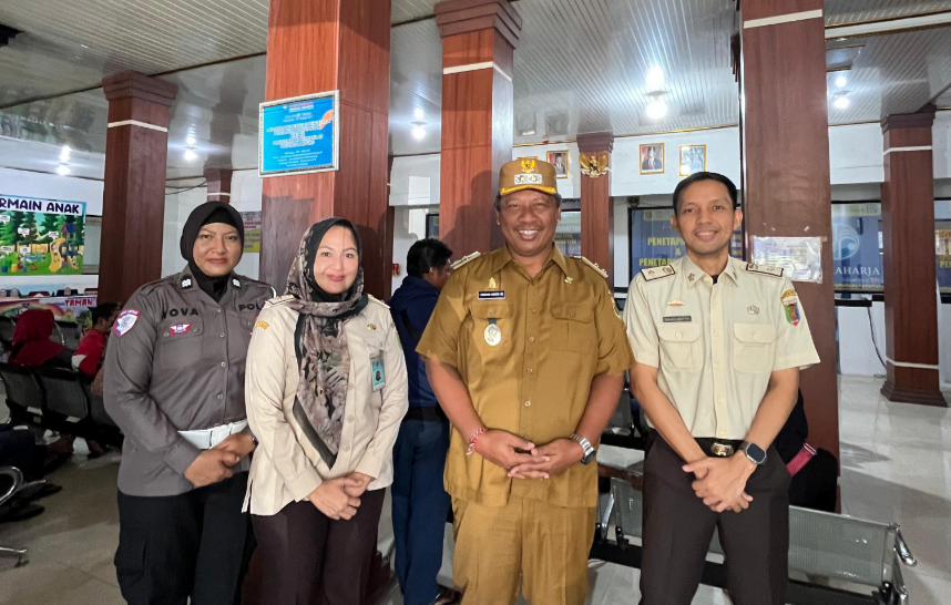 Wakil Bupati Pastikan Pelayanan Pajak Kendaraan di Samsat Lampung Tengah Berjalan Lancar