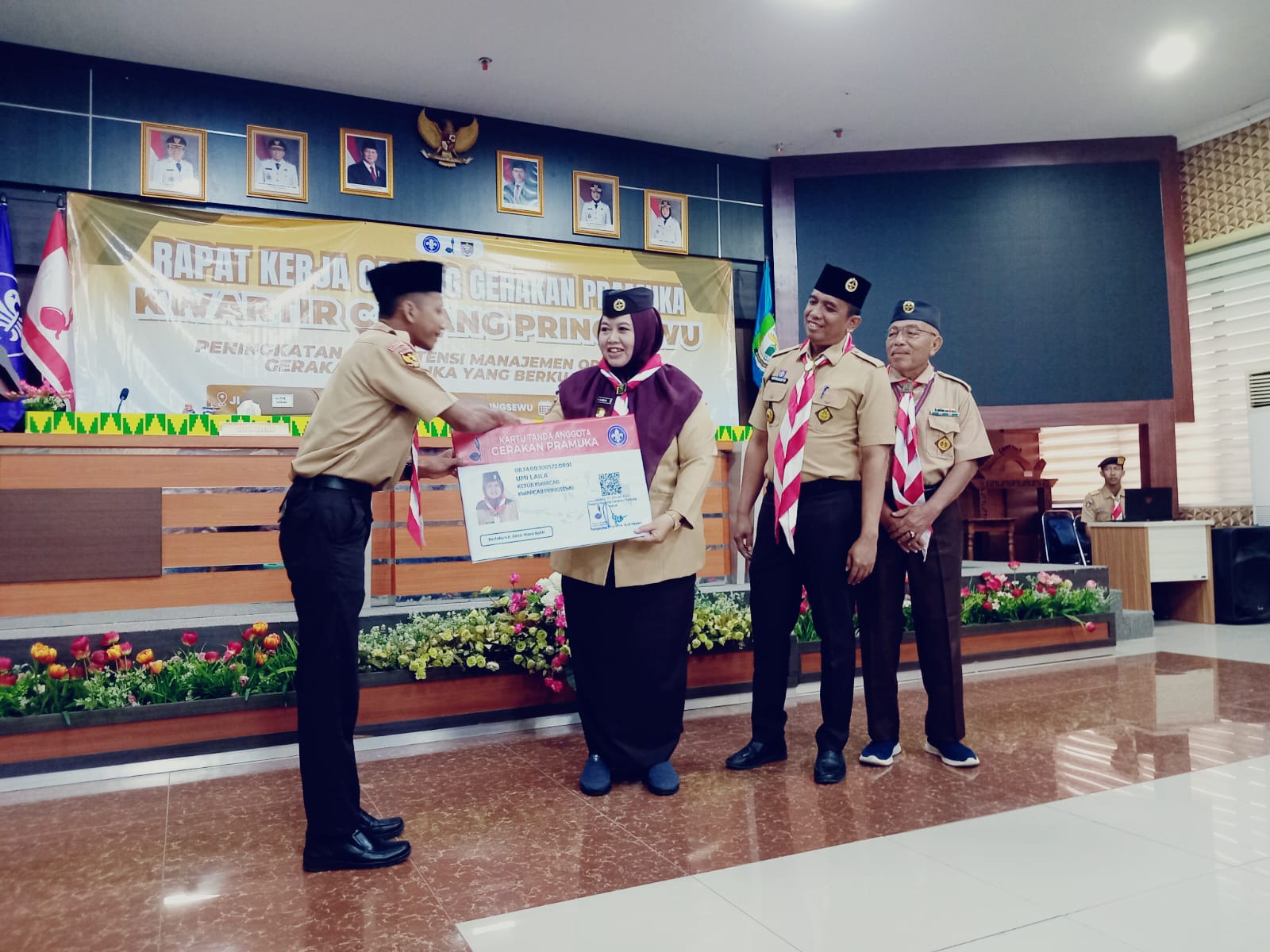 Wabup Umi Laila Tegaskan Peran Pramuka dalam Membangun Karakter dan Kepemimpinan Generasi Muda