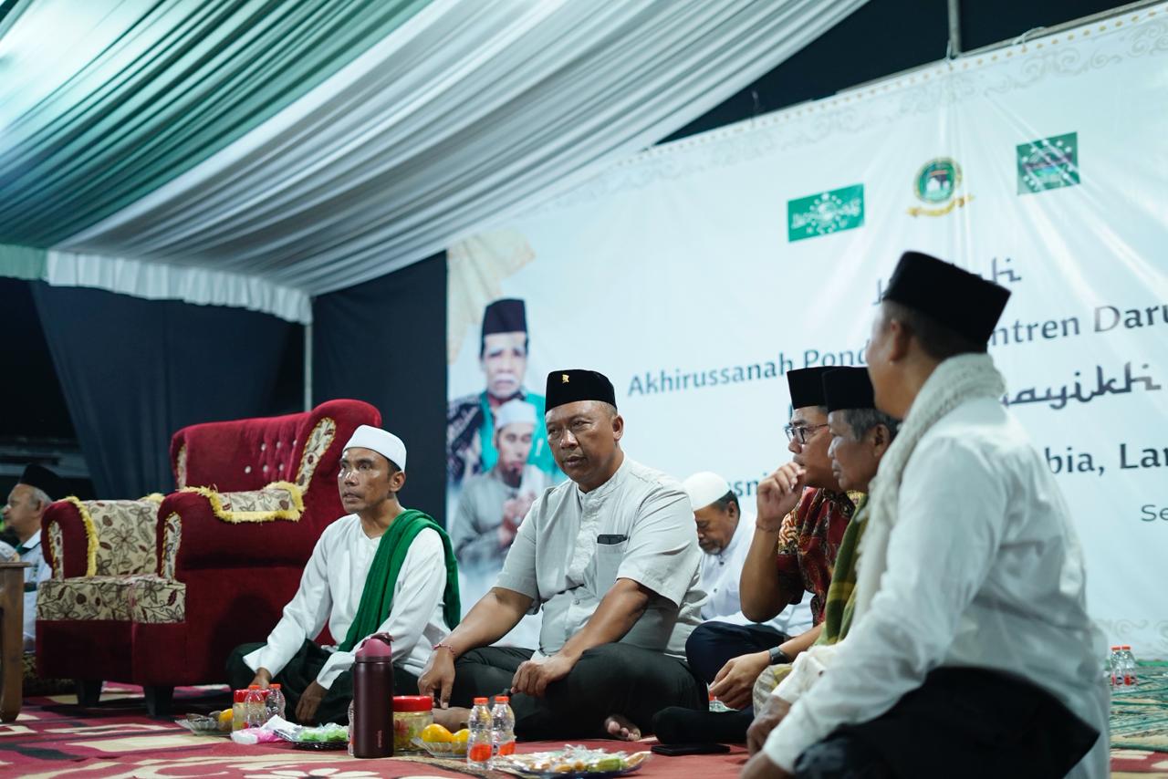 Hadiri Haul Masyayikh Idaroh Ghusniyah Jatman Rumbia, Plt. Bupati I Komang Koheri Ajak Umat Teladani Perjuangan Ulama