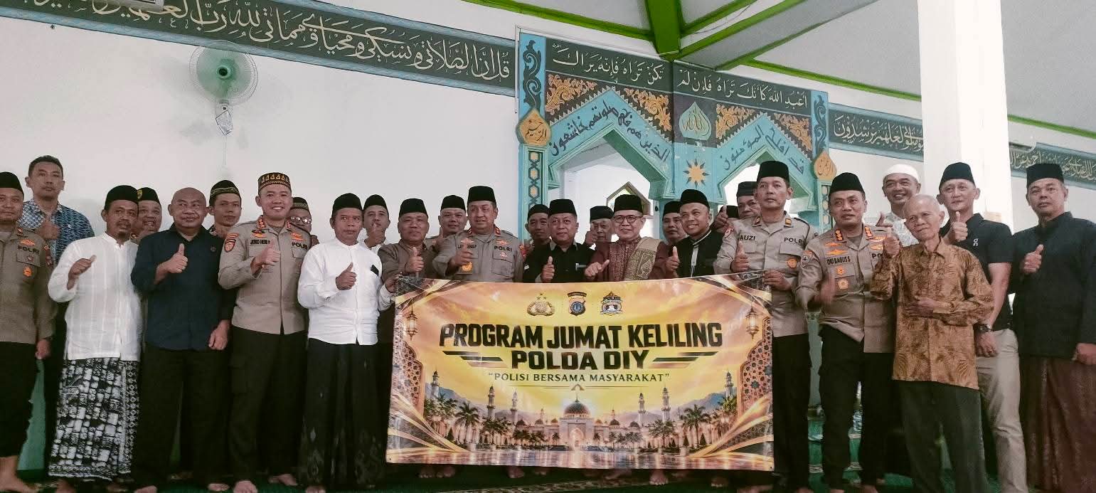 Lewat Jumat Keliling, Kapolda DIY Ajak Warga Perkuat Silaturahmi dan Kerukunan
