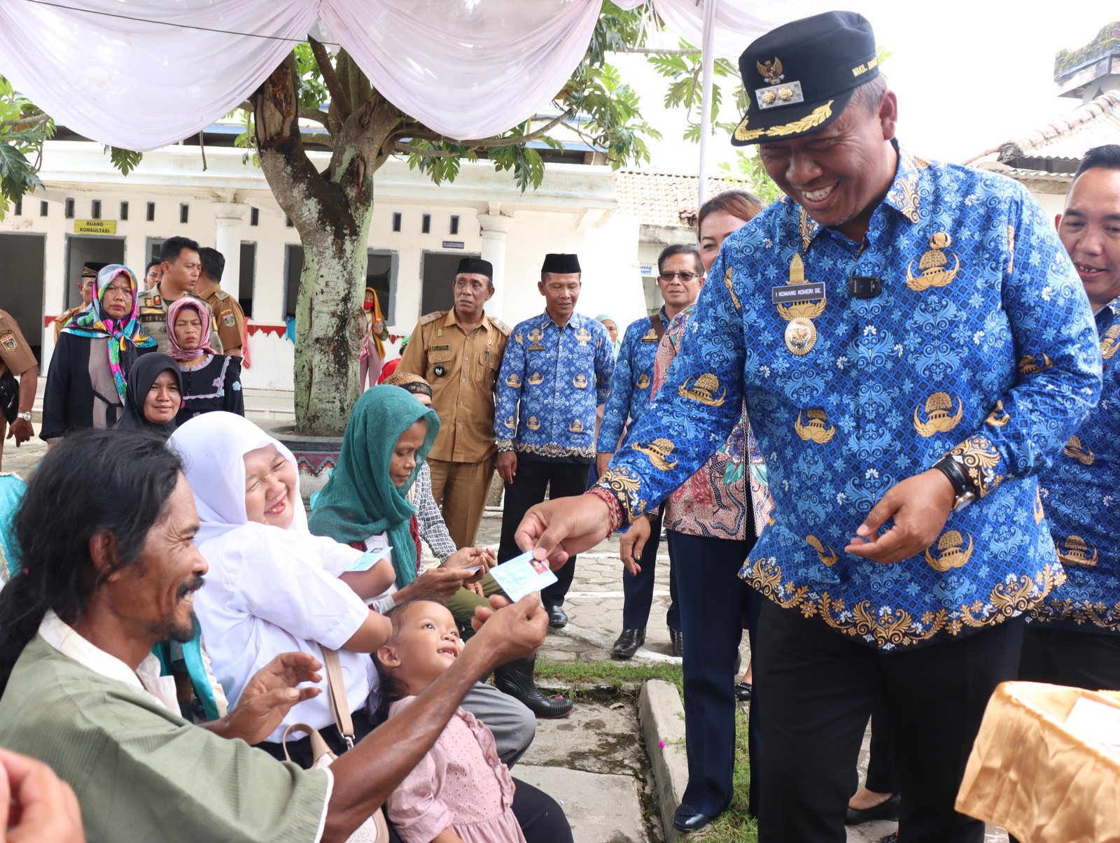 Lampung Tengah Salurkan Bantuan Sembako dan KTP untuk Penyandang Disabilitas