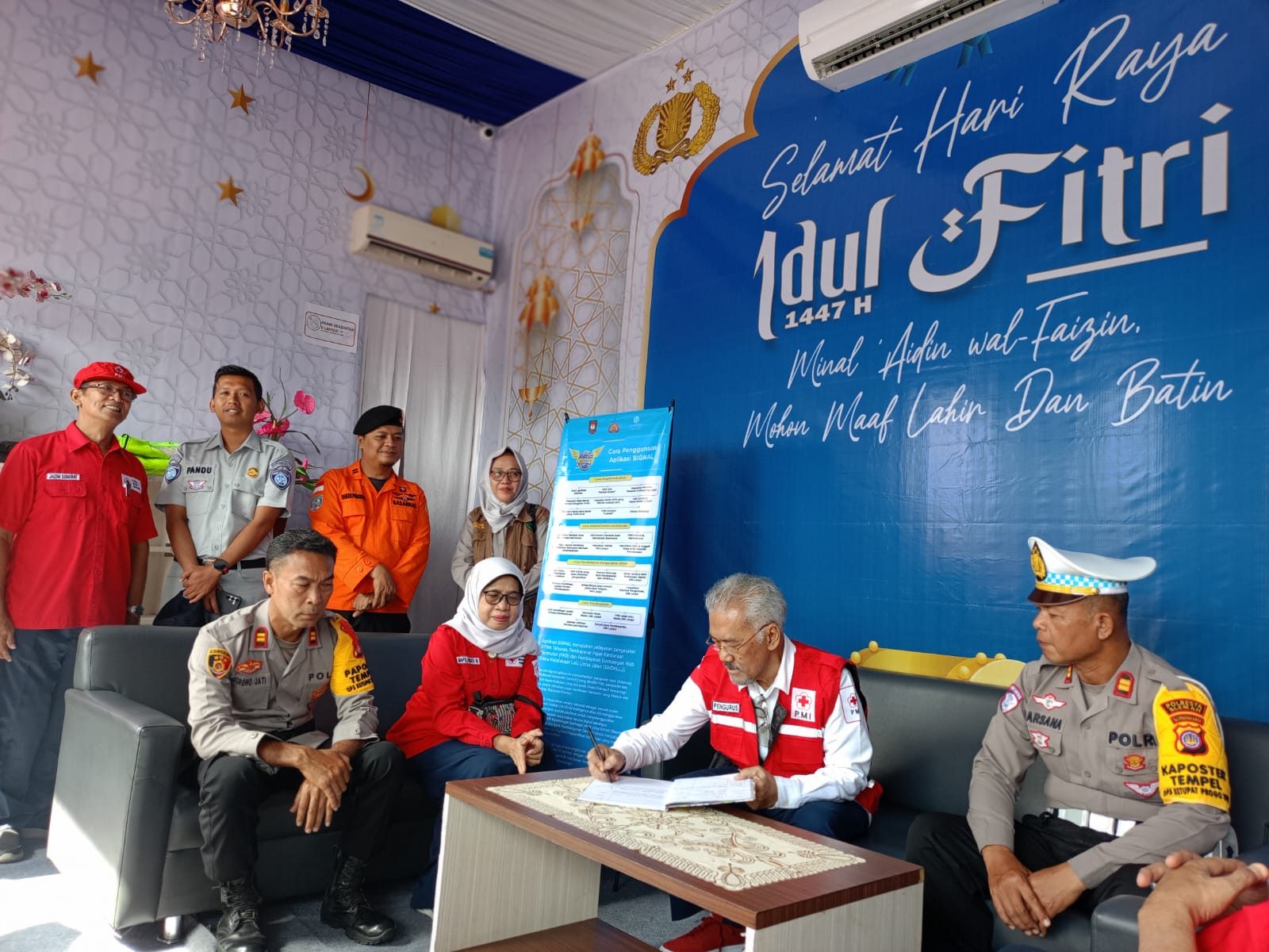 Tinjau Posko Lebaran Sleman, Ketua PMI DIY Puji Dedikasi Relawan dan Kesiapan Layanan Mudik