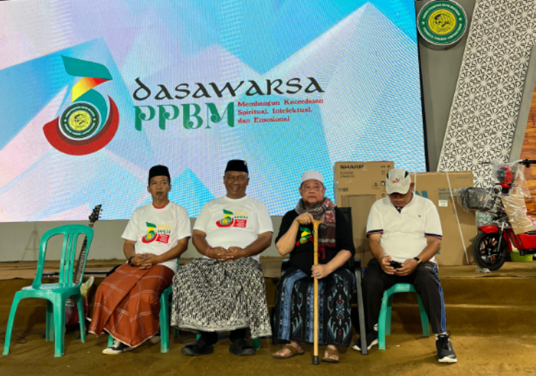 Jalan Sehat Meriahkan Dasawarsa dan Haflah Akhirussanah Ponpes Baitul Mustaqim Punggur