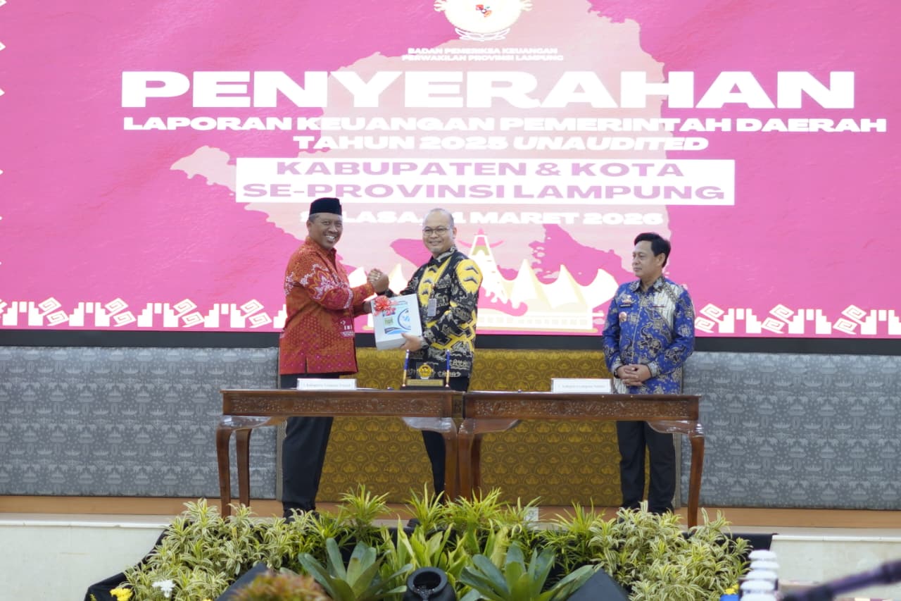 Penyerahan LKPD 2025 Jadi Bukti Komitmen Transparansi Pemkab Lampung Tengah
