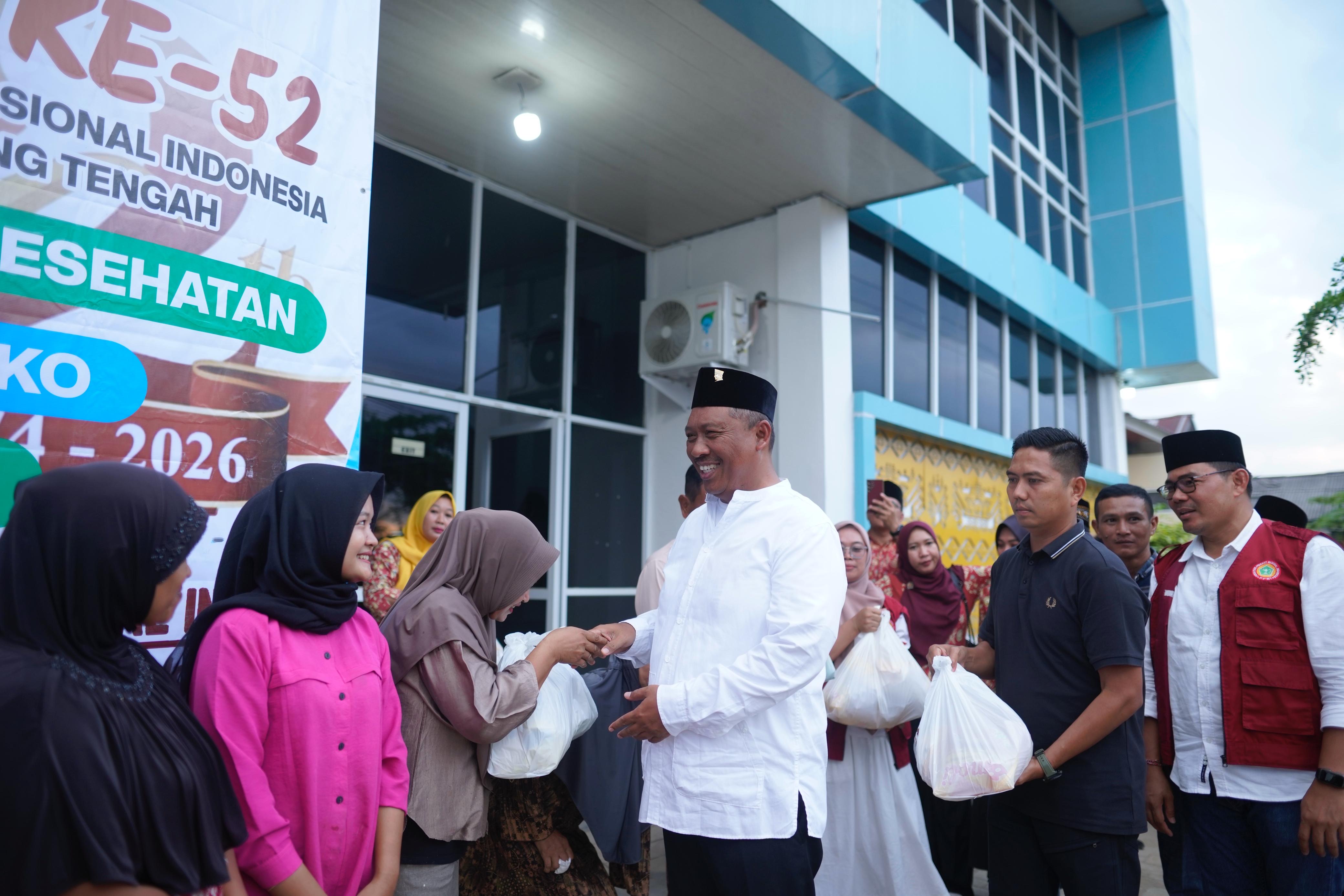 Plt. Bupati I Komang Koheri Bersama DPD PPNI Lamteng Hadirkan Baksos di Kota Gajah