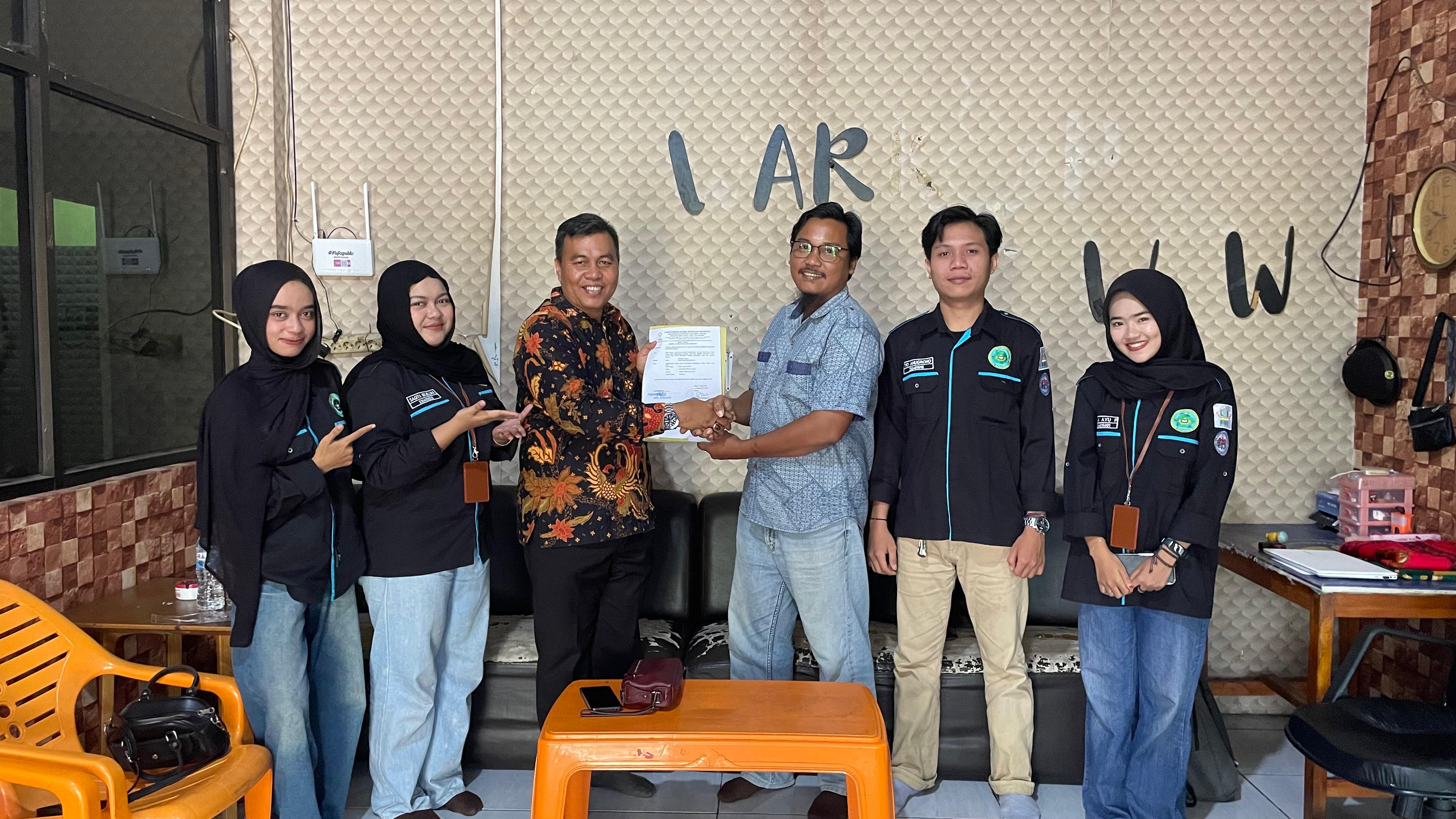 Media Radar Metro Sambut Mahasiswa FUAD UIN Jusila untuk Pelaksanaan PPK