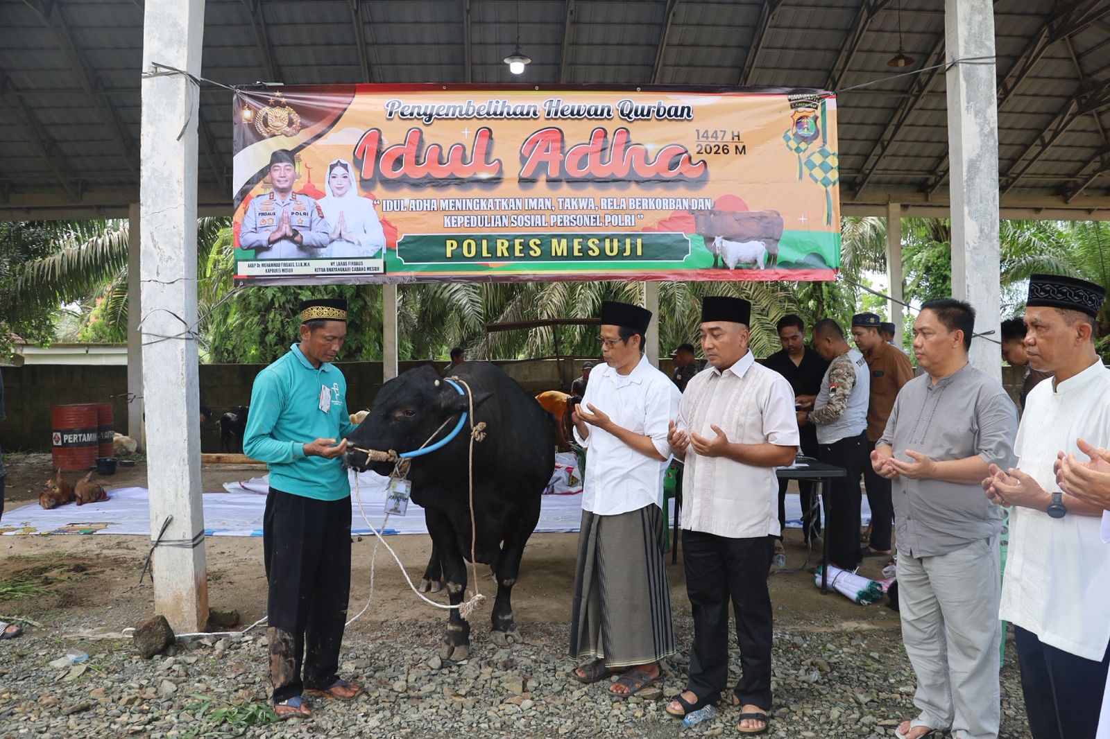 Polres Mesuji Sembelih 6 Sapi dan 13 Kambing di Hari Raya Idul Adha 1447 H