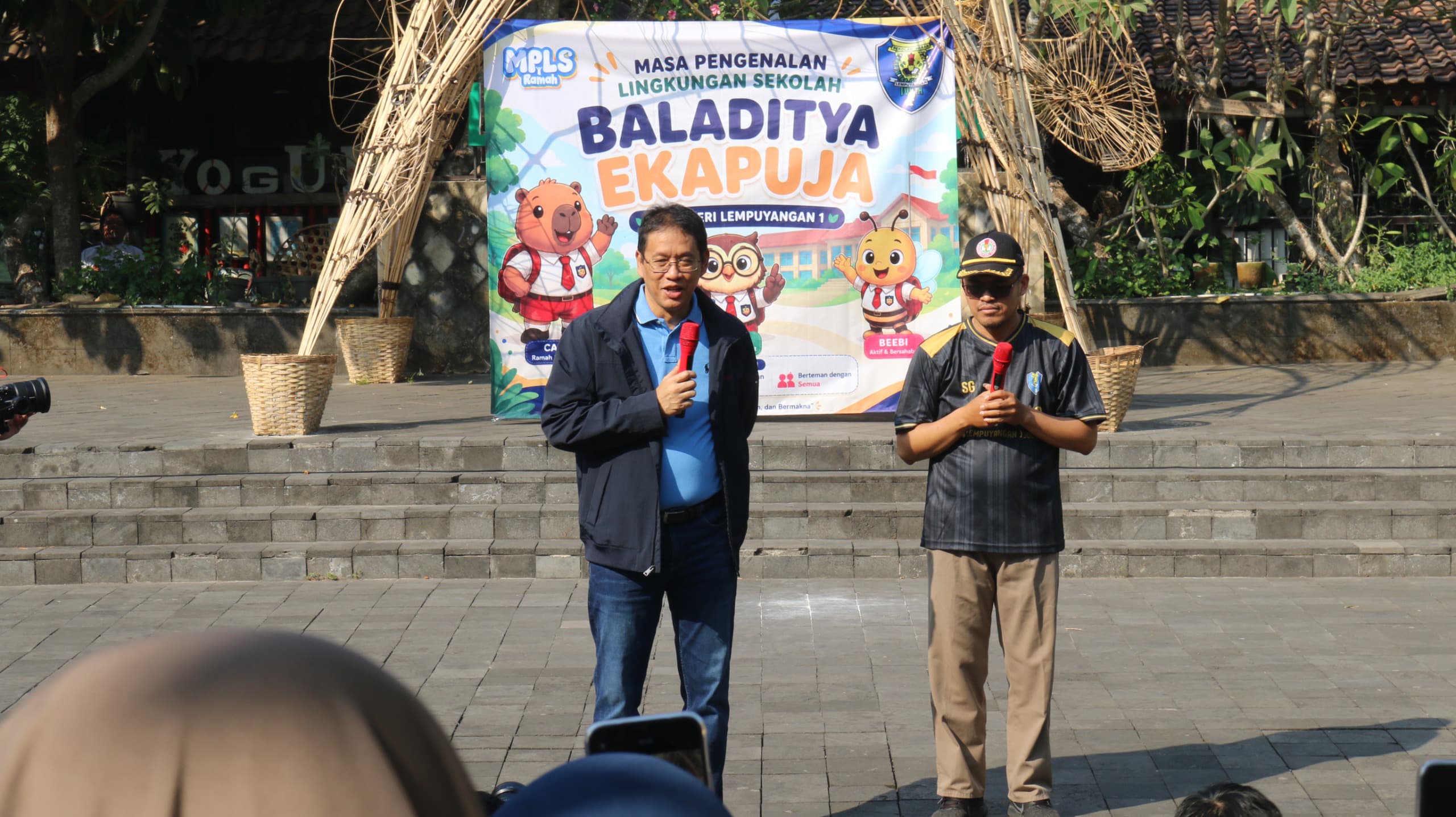 Blusukan ke Pasar Ngasem, Menkeu Purbaya Beri Dukungan kepada Pelaku UMKM