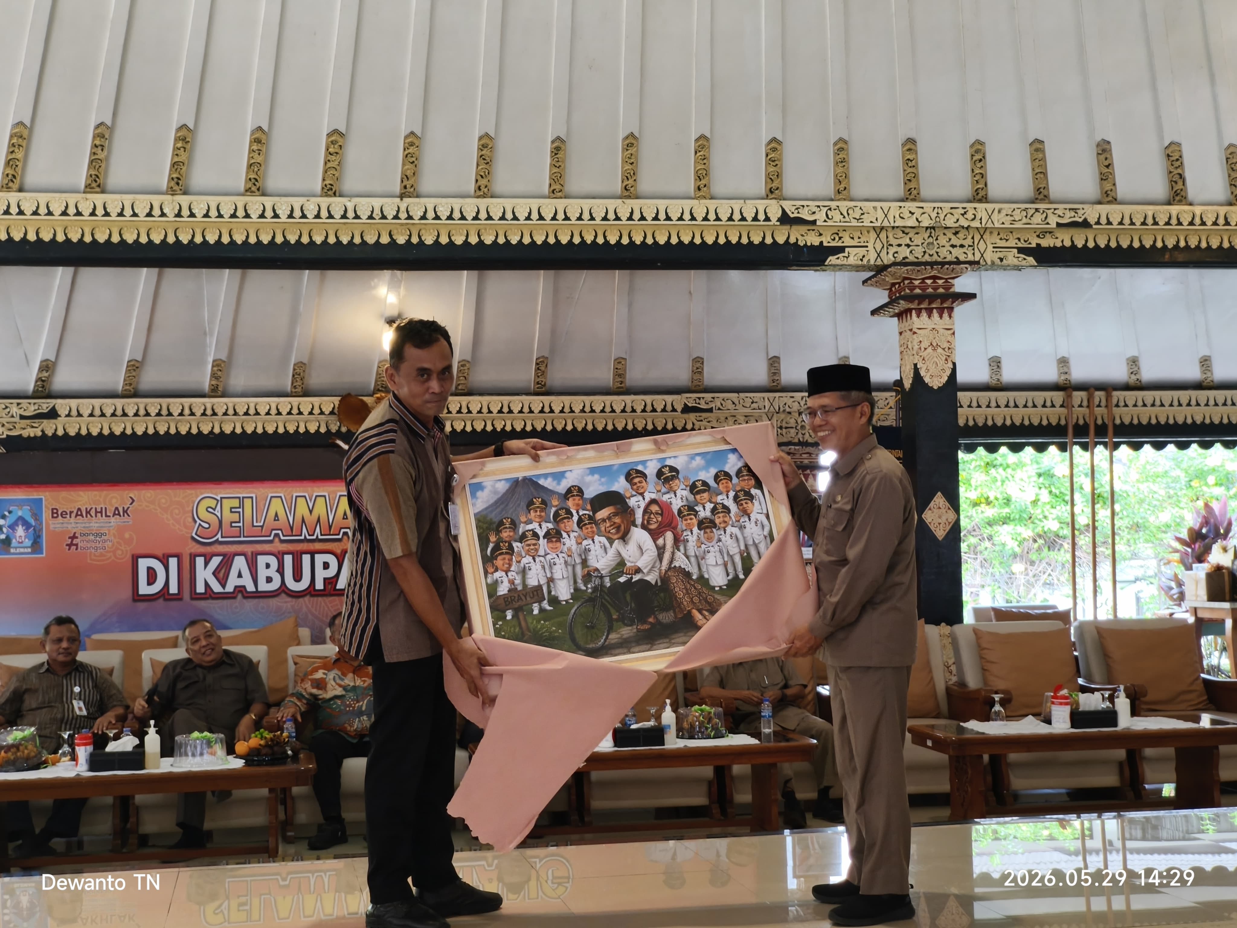 Tiga Pejabat Pemkab Sleman Resmi Purna Tugas, Bupati Harda Kiswaya Apresiasi Pengabdian Puluhan Tahun