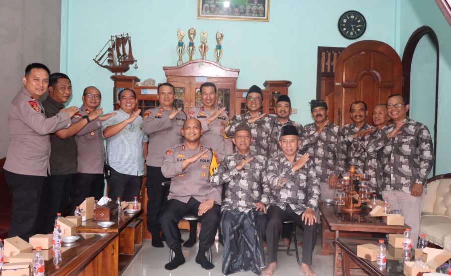 Kapolres Pringsewu AKBP Dadi Perdana Putra Sambangi FKUB, Bahas Toleransi dan Kamtibmas