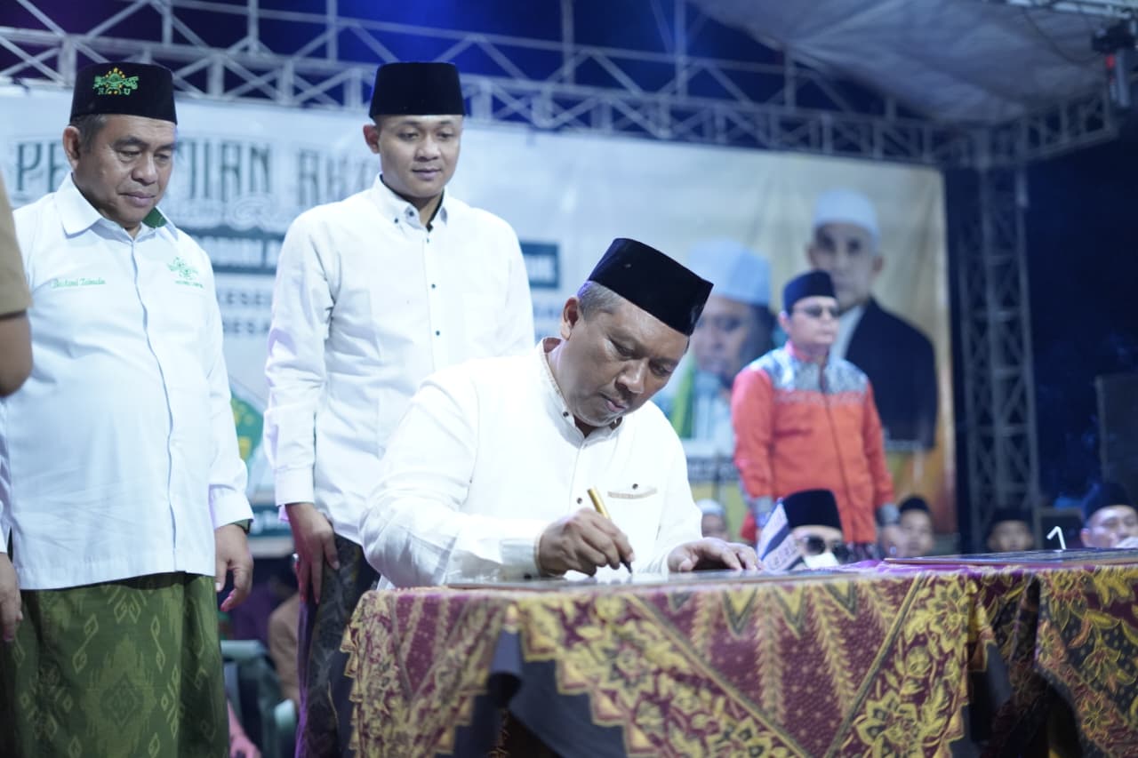 Perkuat Nilai Keagamaan, Plt. Bupati Lamteng Resmikan Ponpes Nurul Qodiri As-Sofa di Terusan Nunyai