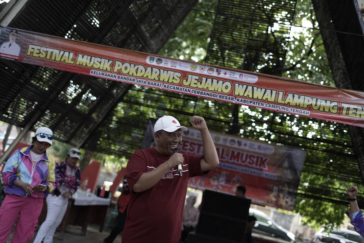 Plt. Bupati Lampung Tengah Hadiri Festival Musik Pokdarwis Jejamo Wawai di Bandar Jaya