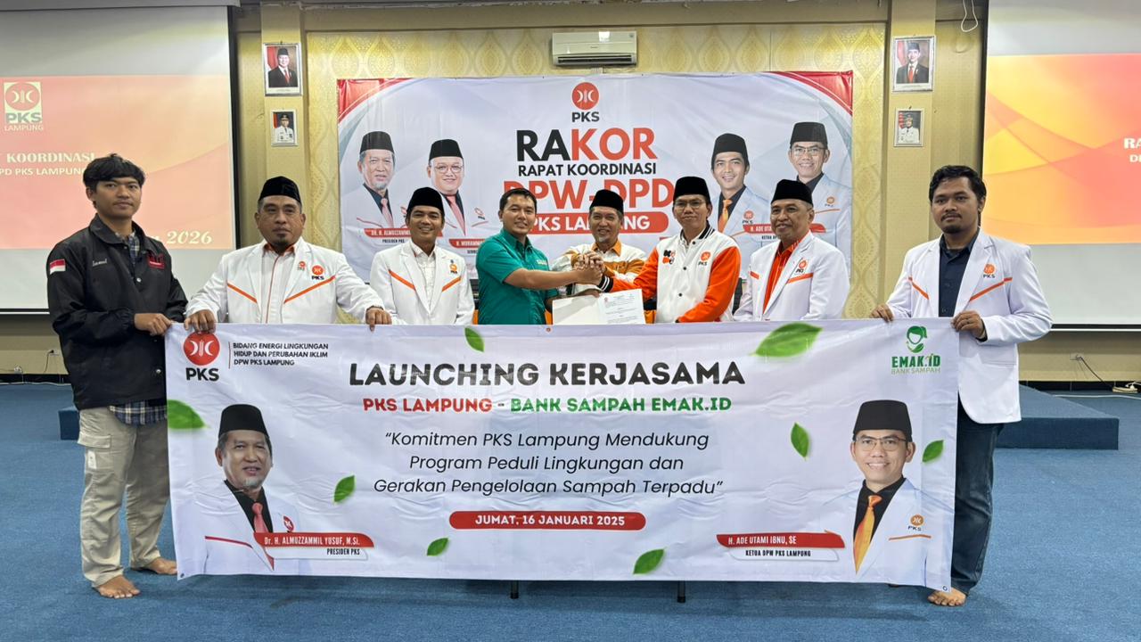PKS Lampung Libatkan 2.000 Kader dalam Gerakan Pengelolaan Sampah Bersama Bank Sampah Emak.id