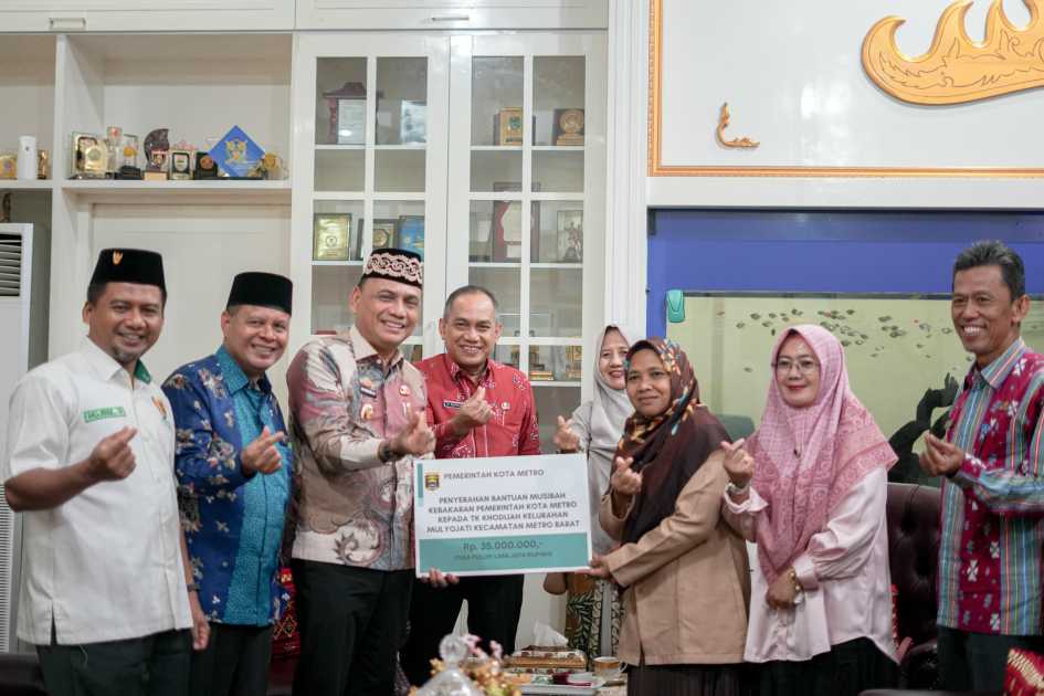 Pemkot dan Baznas Metro Salurkan Bantuan untuk TK Khodijah