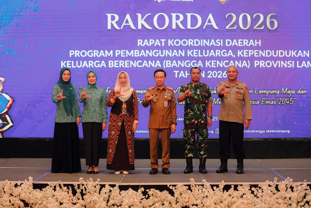 Pemprov Lampung Raih Penghargaan Apresiasi Peta Jalan Pembangunan Kependudukan 