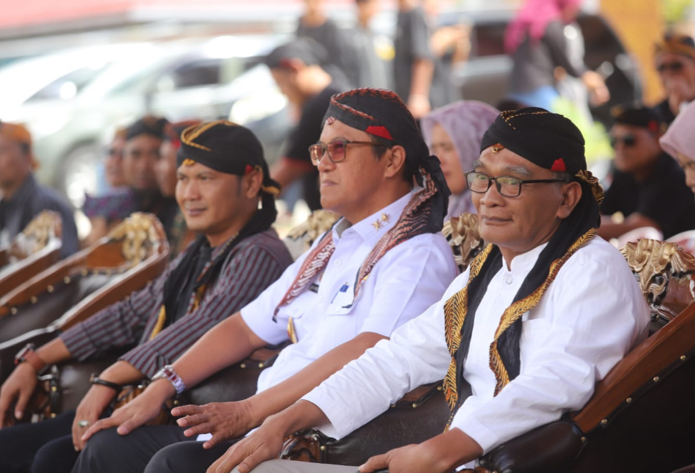 Pujakesuma Lampung Barat Satukan Religi dan Budaya dalam Momen Halal Bihalal 2025