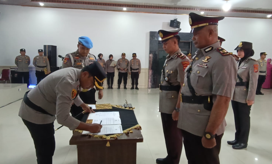 AKBP Muhammad Firdaus Pimpin Sertijab Kasat Samapta dan Kasat Lantas Polres Mesuji