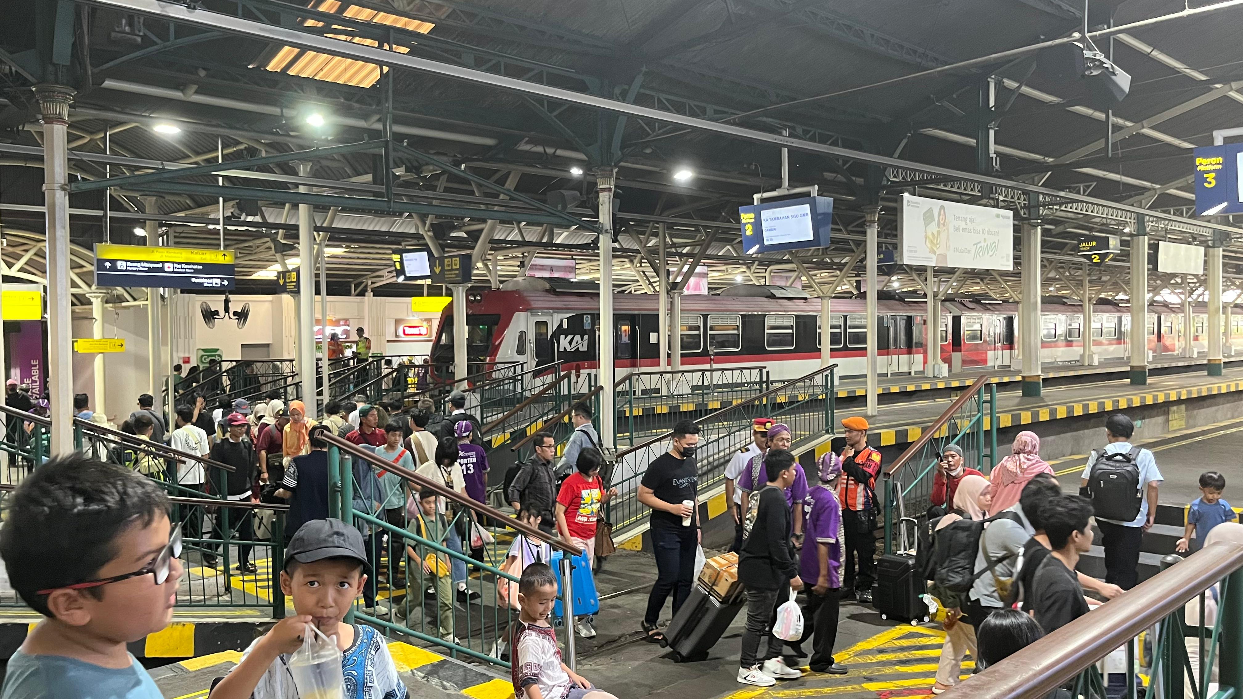 KAI Daop 6 Yogyakarta Catat Lonjakan Penumpang di Hari Pertama Long Weekend Paskah