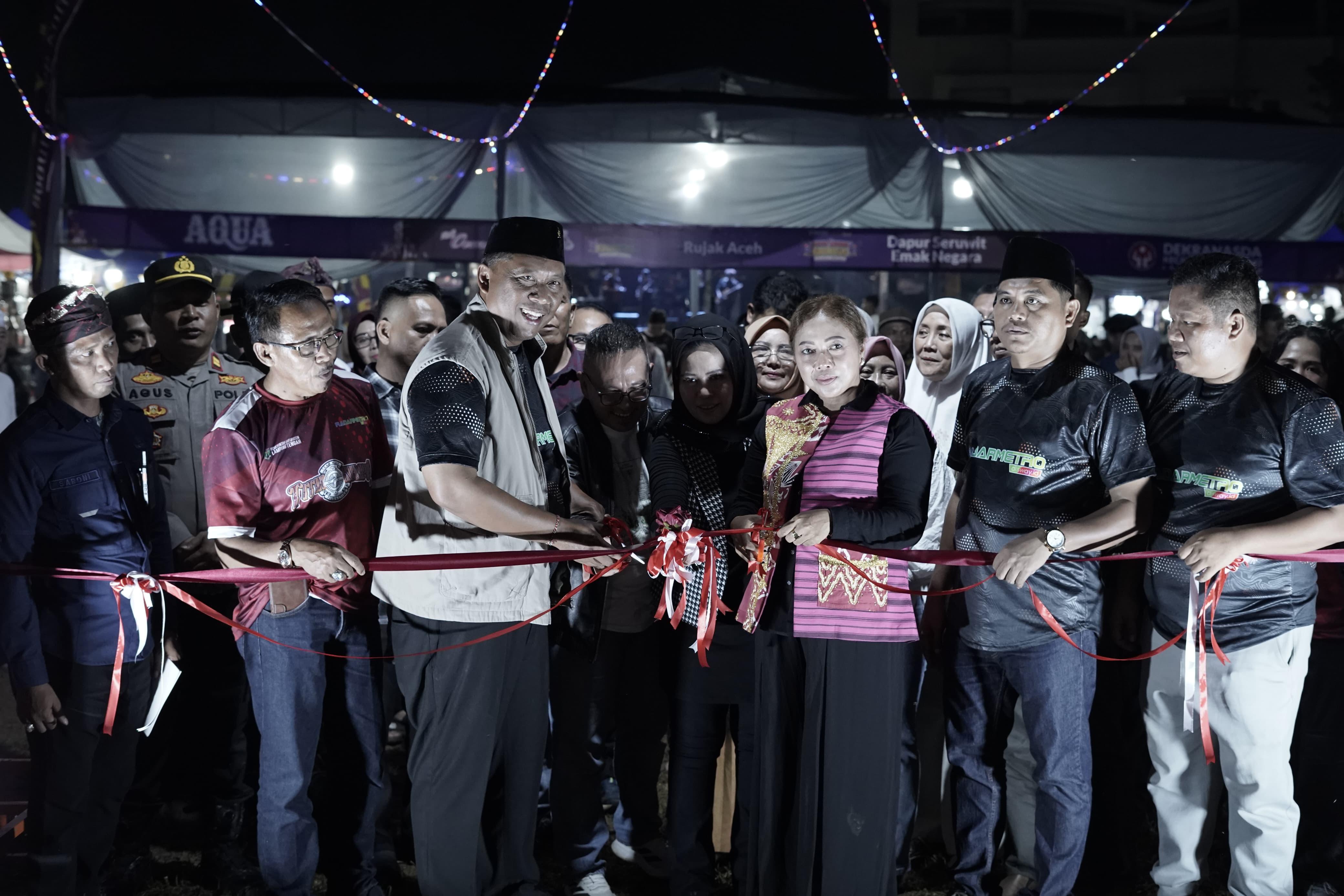 Plt. Bupati I Komang Koheri Resmi Buka Pesta Rakyat Kalirejo