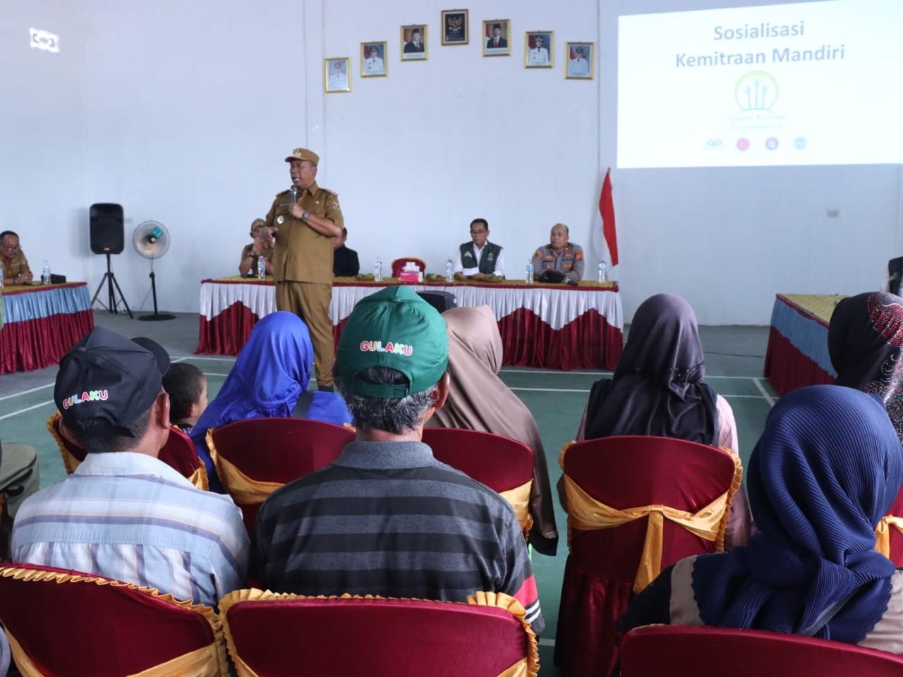 Plt. Bupati I Komang Koheri Hadiri Sosialisasi Kemitraan Petani PT Sugar Group Companies
