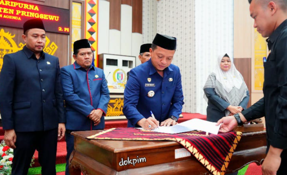 Rapat Paripurna DPRD Pringsewu Setujui 4 Ranperda, Ini Fokus Kebijakan Barunya