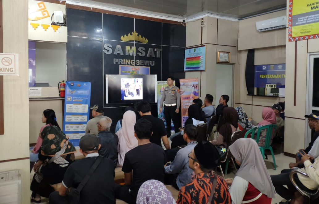 Antusiasme Warga Pringsewu Sambut Program Pemutihan Pajak Kendaraan Bermotor 2025