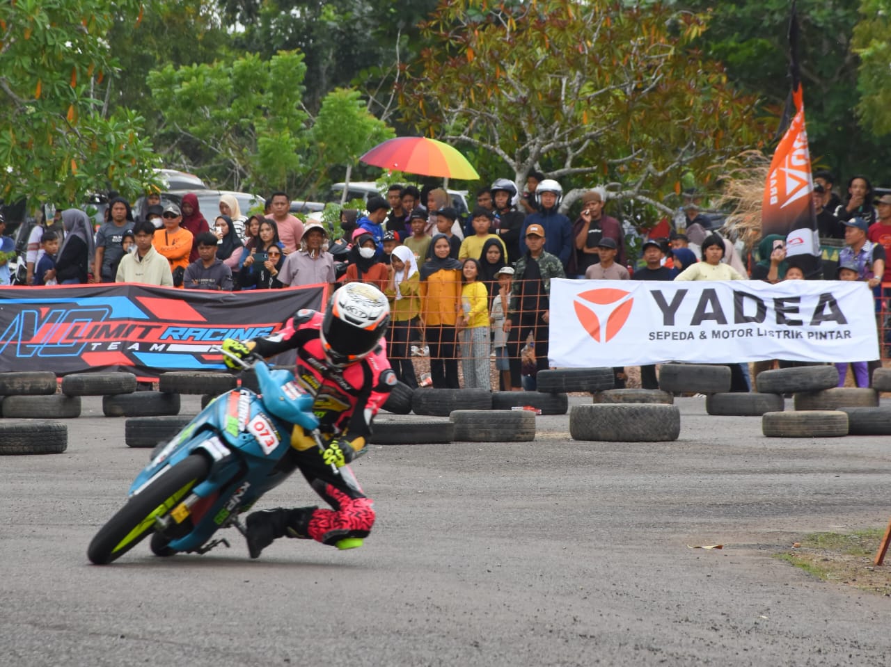 Bupati dan Wakil Bupati Tubaba Hadiri Penutupan Kejuaraan Road Race Bupati Cup 2025 dan Bazar UMKM