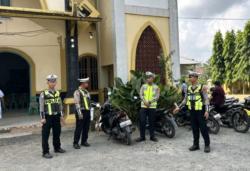Siaga Kompi II Polres Mesuji Diterjunkan Amankan Pelaksanaan Ibadah Gereja