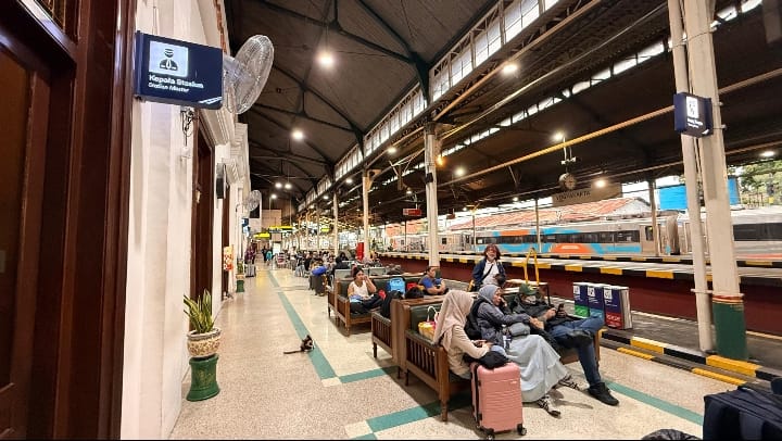 KAI Daop 6 Yogyakarta Catat 25.844 Penumpang di Hari Pertama Angkutan Lebaran 2026