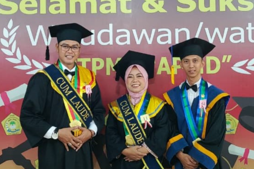 Tiga Pamong Condongcatur Lulus Pendidikan Lanjut, Perkuat SDM Kalurahan