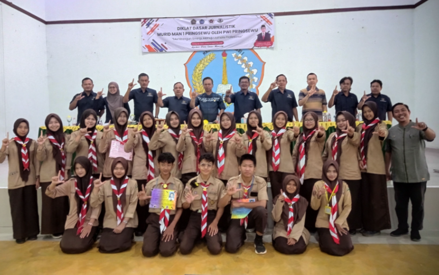 Puluhan Pelajar MAN 1 Pringsewu Ikuti Diklat Jurnalistik, Belajar Kode Etik hingga 5W+1H