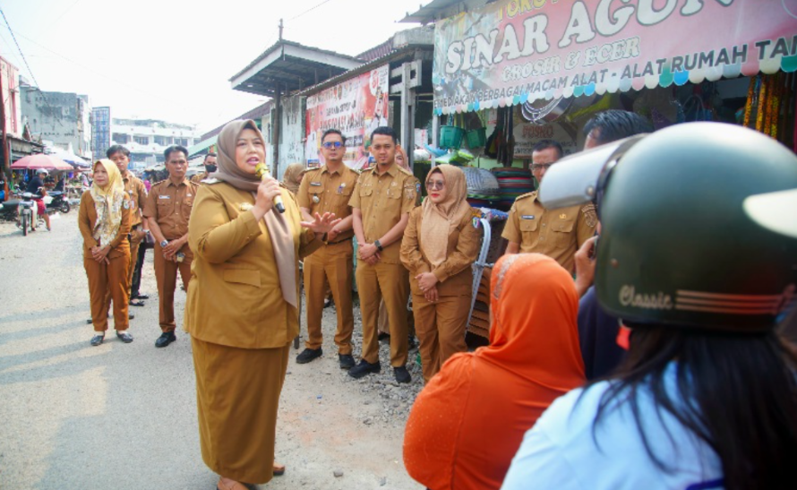 Jaga Harga Bahan Pokok, Pemkab Pringsewu Turun Langsung ke Pasar Induk