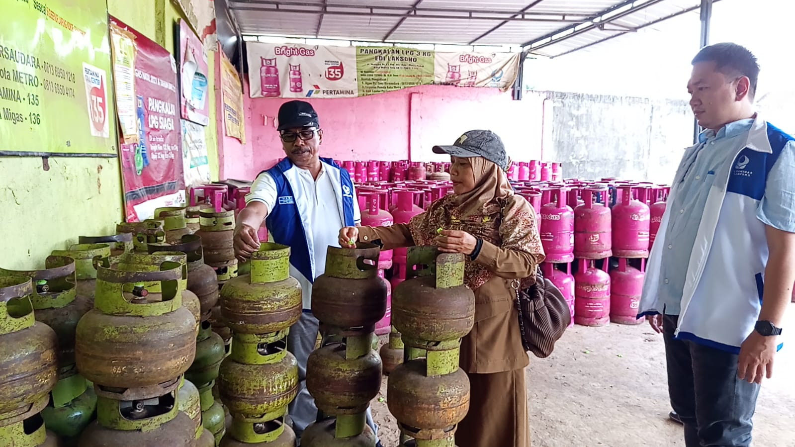 Tim Gabungan Pemkot Metro Sidak 11 Titik Distribusi, Pastikan Gas LPG 3 Kg Sesuai HET