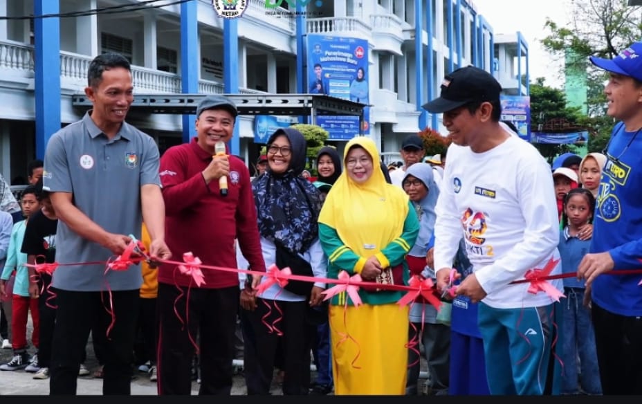Meriahkan Peresmian SDMu Hamka dan Milad Klinik Muhammadiyah dengan Jalan Sehat Bersama