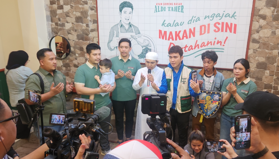 Perluas Bisnis Kuliner, Aldi Taher Buka Cabang Kedua Ayam Goreng Basah di Cempaka Putih Jakarta Pusat