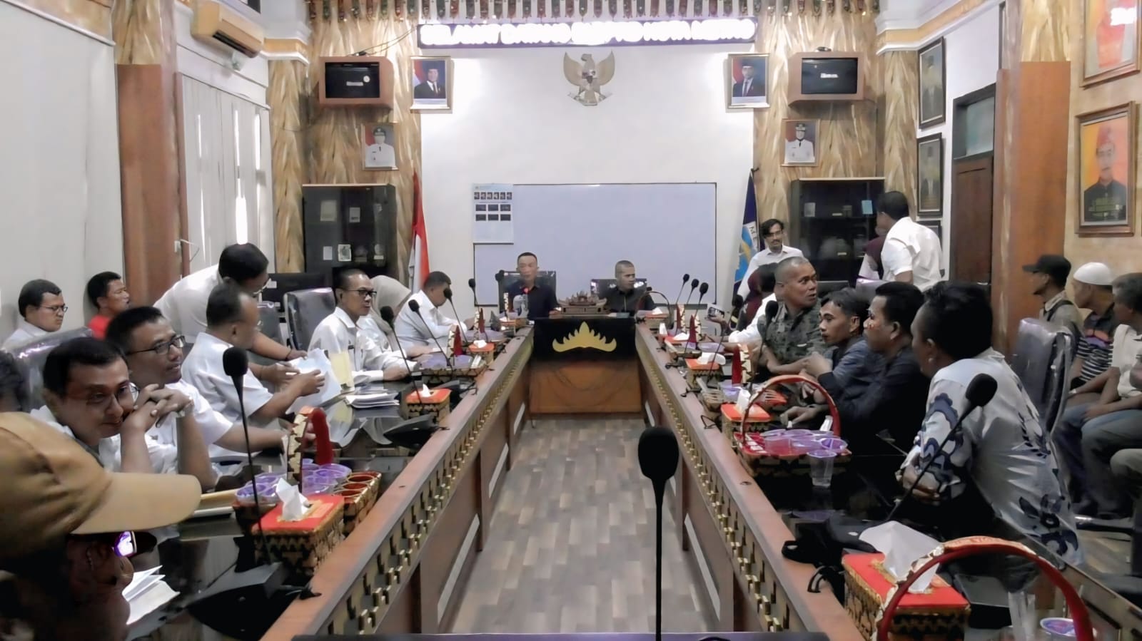 Warga Karangrejo Minta Pemerintah Prioritaskan Penanganan Sampah dan Infrastruktur Jalan