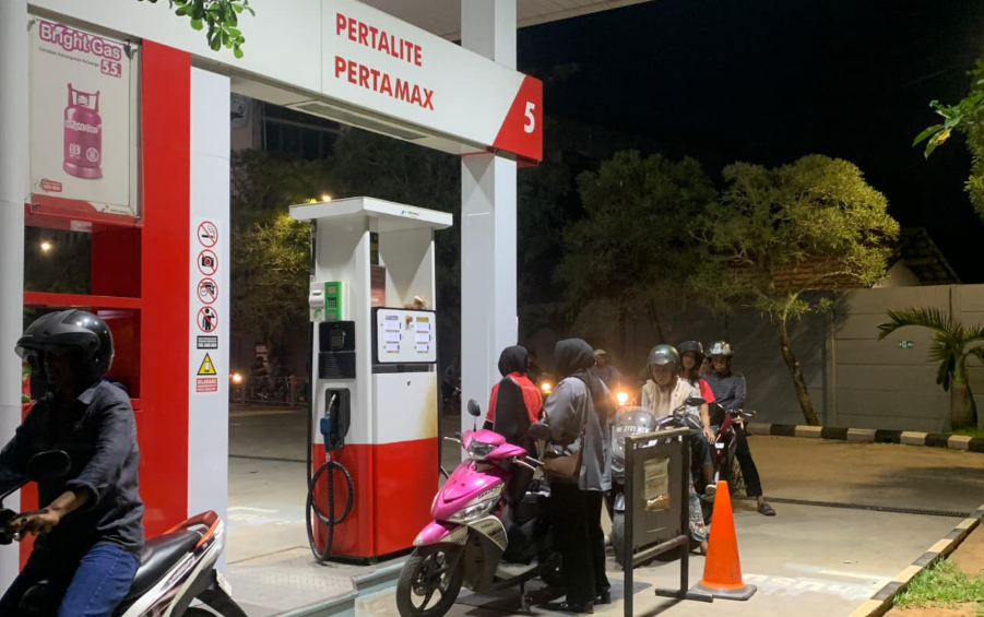 Harga BBM Non-Subsidi Naik, Aktivitas di SPBU 21 Yosodadi Stabil