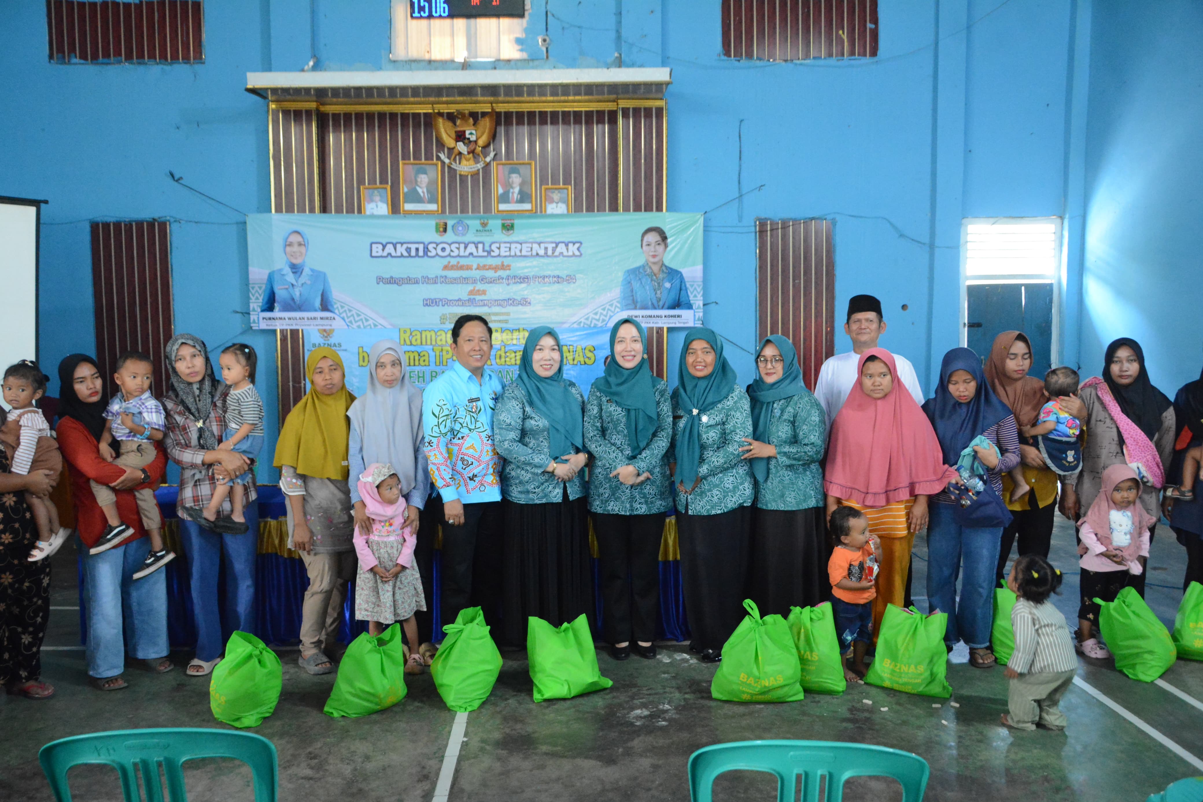 Ketua IV TP PKK Lamteng Hadiri Baksos Serentak HKG PKK ke-54 di Bandar Sari