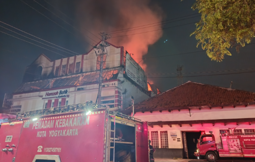 Kronologi Kebakaran Hamzah Batik Malioboro, Api Muncul Dini Hari dan Melahap Bagian Atas Bangunan
