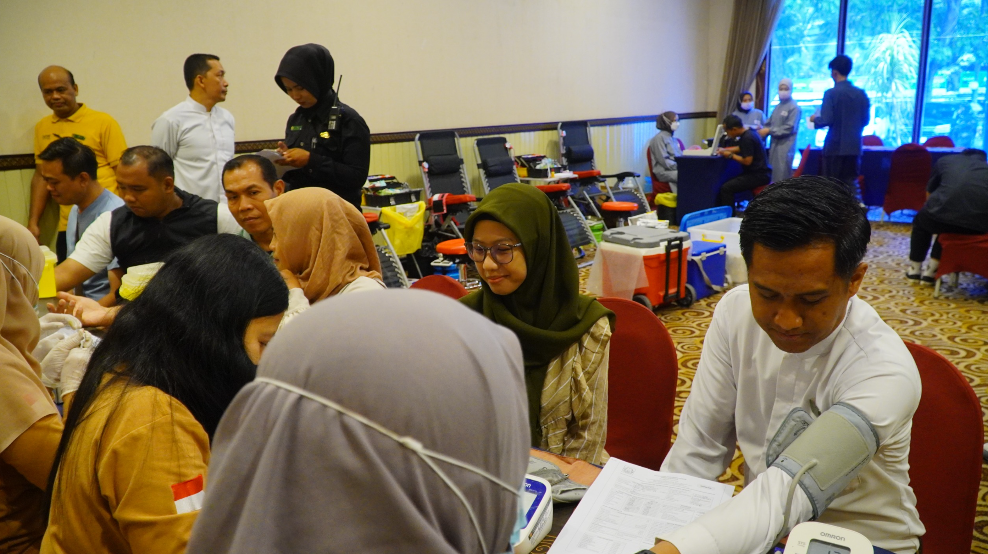  Loman Park Hotel Yogyakarta Ajak Karyawan dan Warga Donor Darah, Puluhan Peserta Ikut