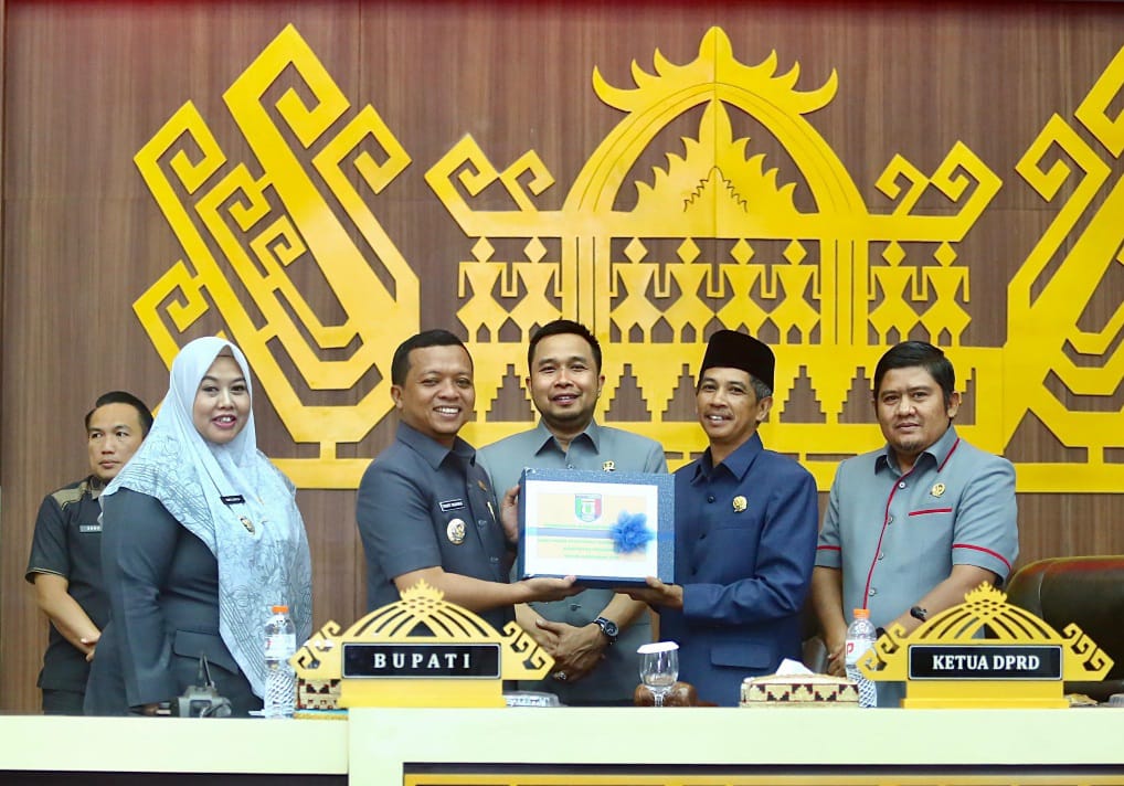 Bupati Pringsewu Sampaikan Ranperda APBD 2026