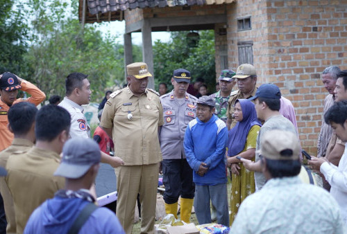 Respon Cepat Pemkab Lampung Tengah Tangani Dampak Puting Beliung di Selagai Lingga